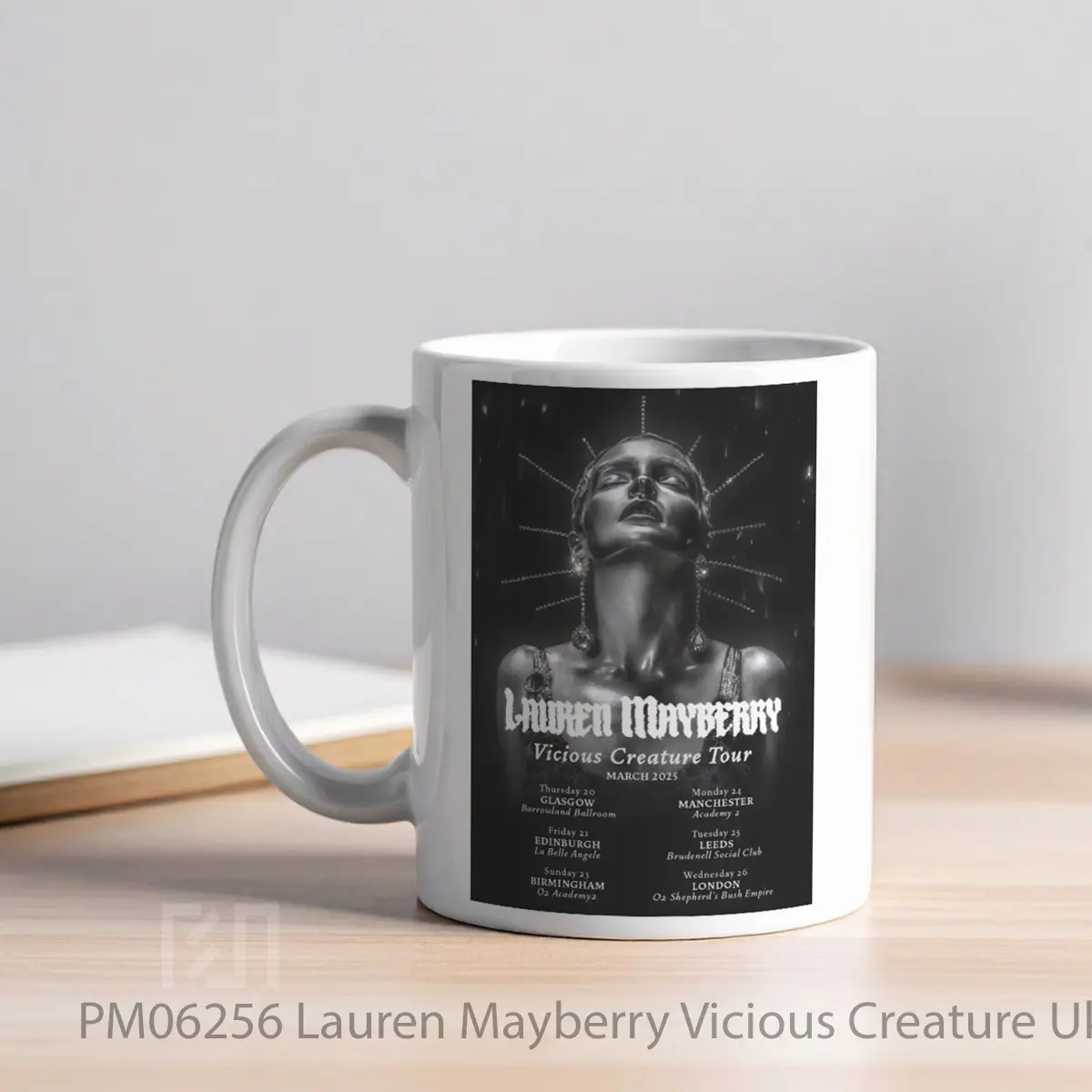 Mug Lauren Mayberry Vicious Creature Uk Tour 2025 MPM06256 - All-side / Desain