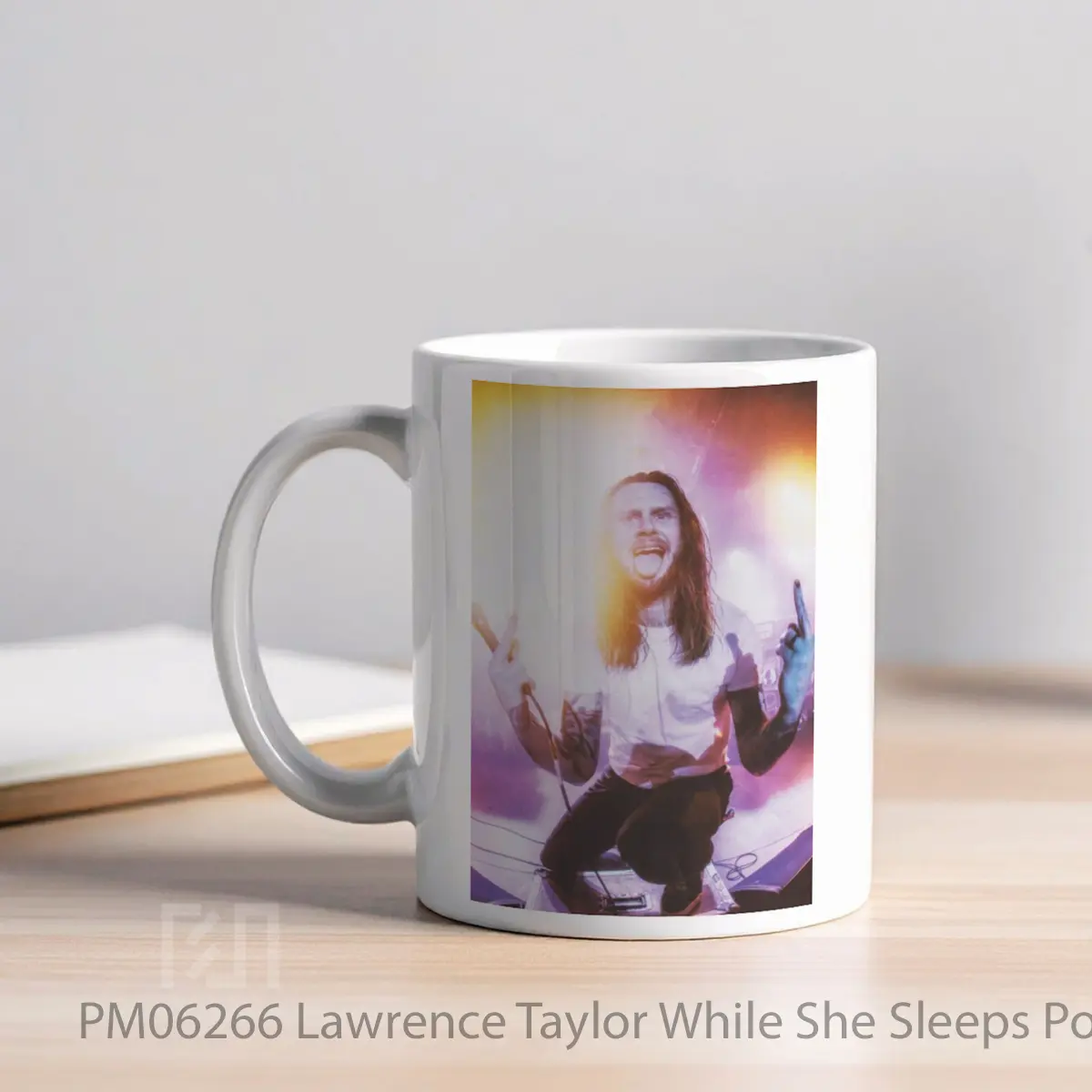 Mug Lawrence Taylor While She Sleeps MPM06266 - All-side / Desain