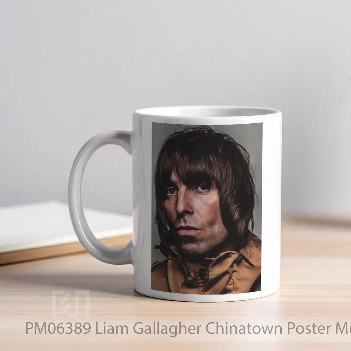 Mug Liam Gallagher Chinatown MPM06389 - All-side / Desain