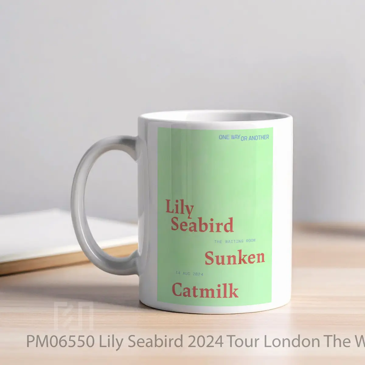 Mug Lily Seabird 2024 Tour London The Waiting Room Pos MPM06550 - All-side / Desain