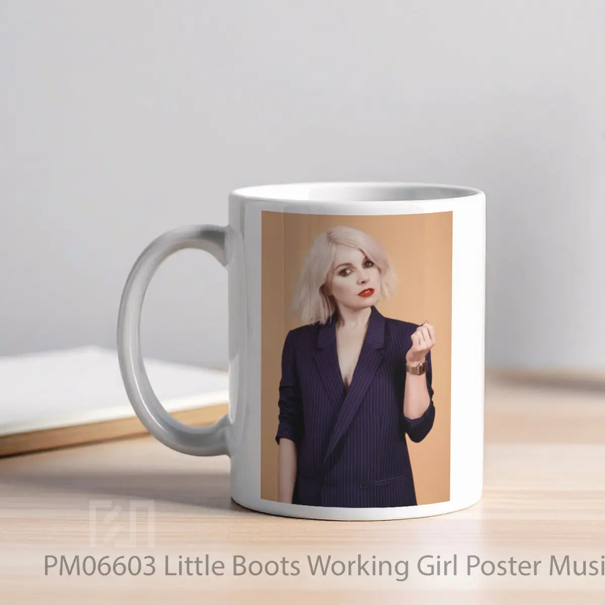 Mug Little Boots Working Girl MPM06603 - All-side / Desain