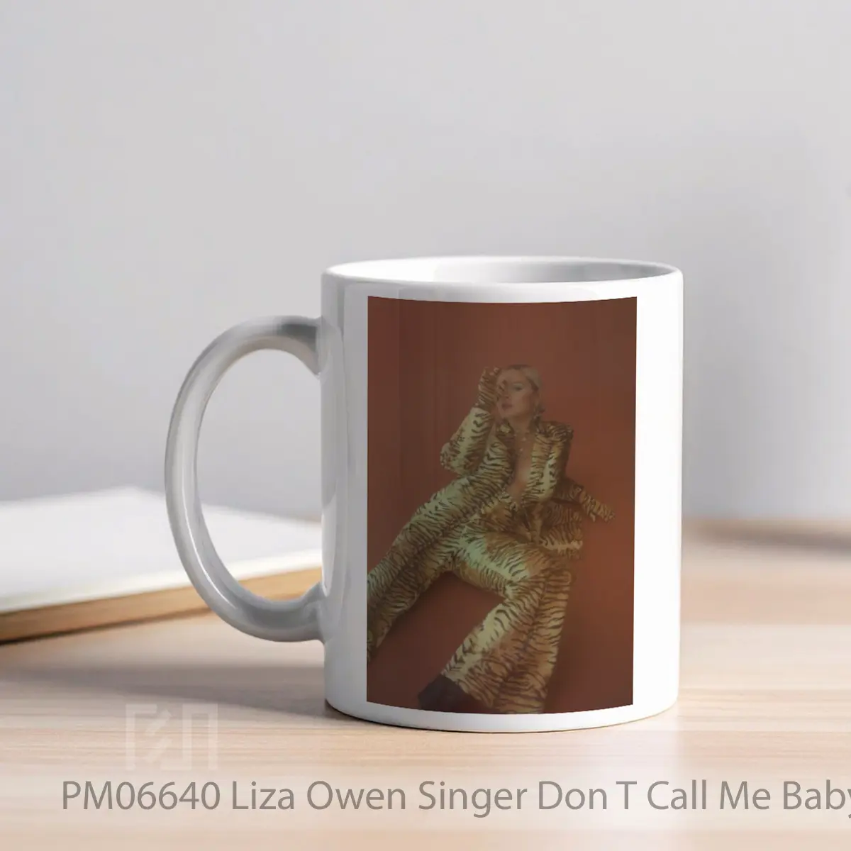 Mug Liza Owen Singer Don T Call Me Baby Tour MPM06640 - All-side / Desain
