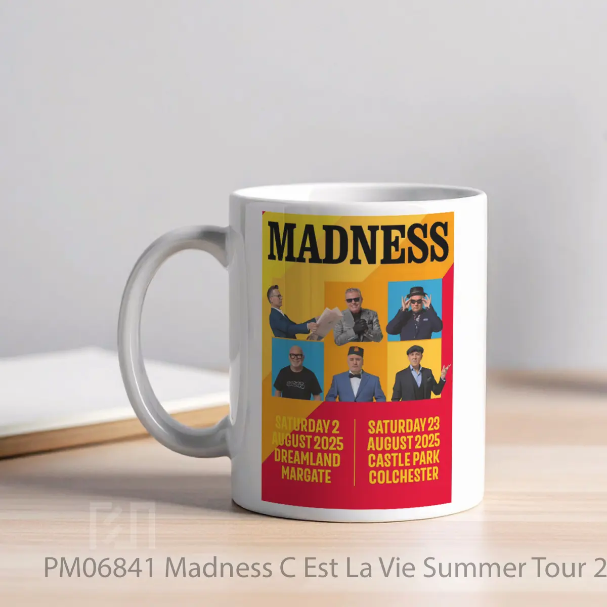 Mug Madness C Est La Vie Summer Tour 2025 Dreamland Margate MPM06841 - All-side / Desain