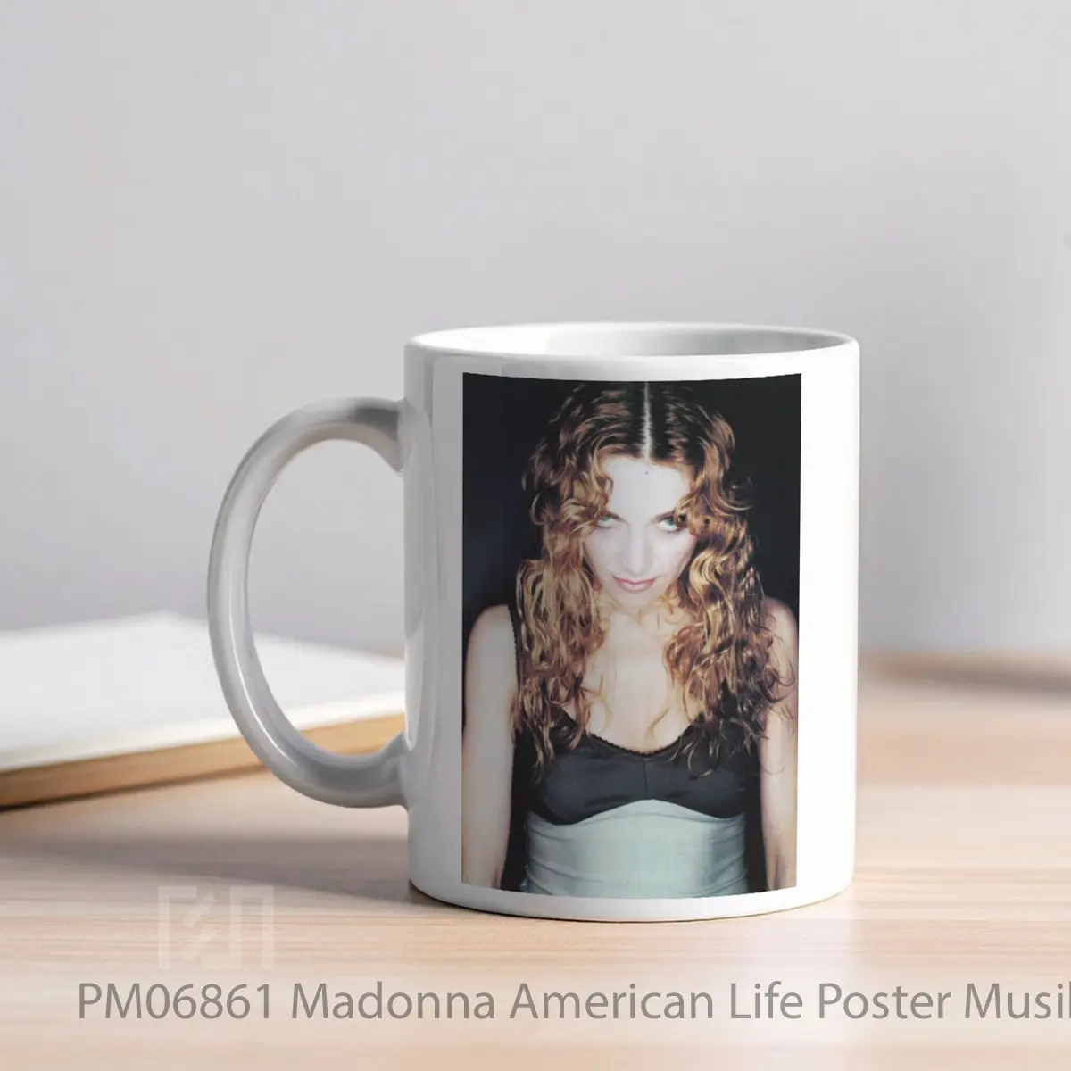 Mug Madonna American Life MPM06861 - All-side / Desain
