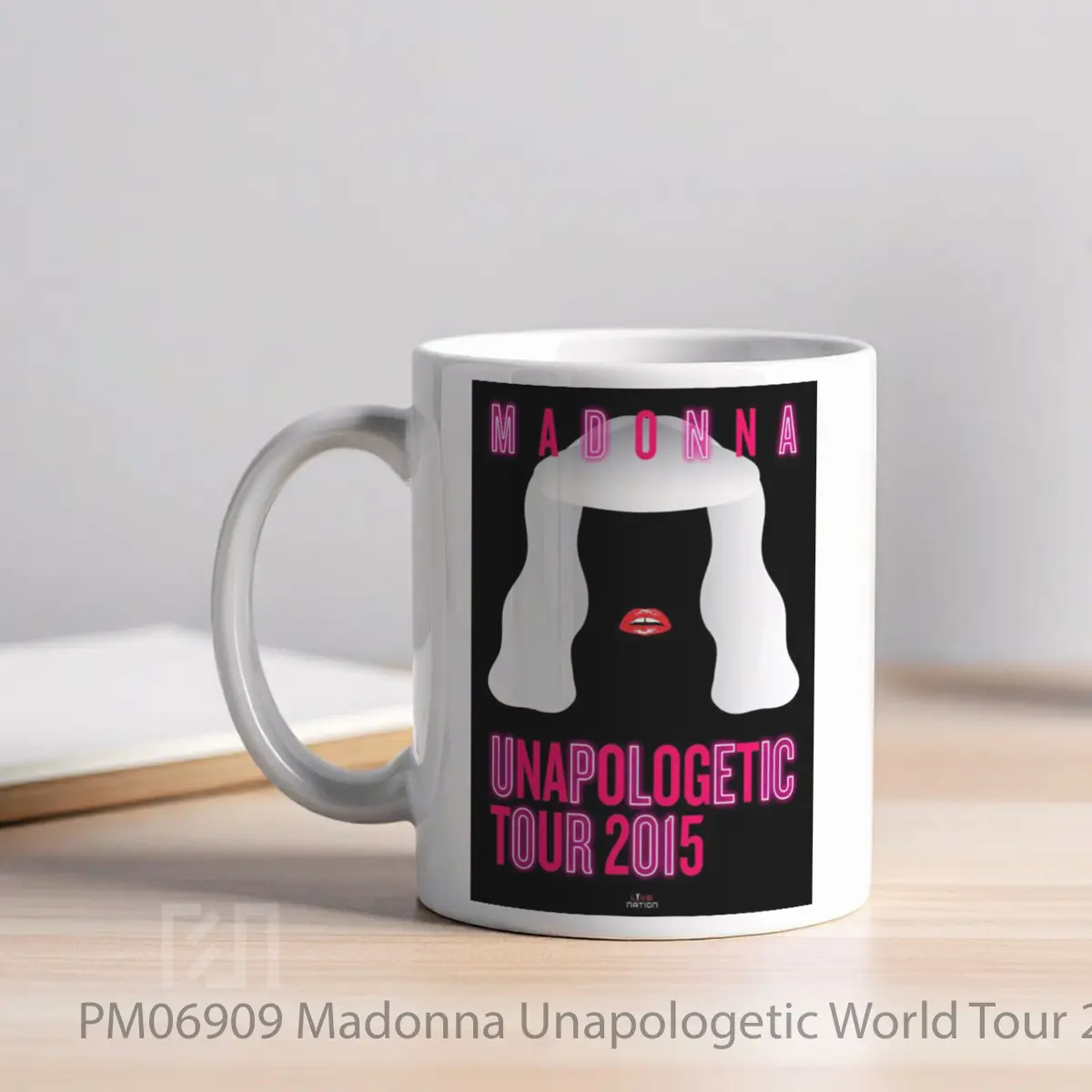 Mug Madonna Unapologetic World Tour 2015 MPM06909 - All-side / Desain