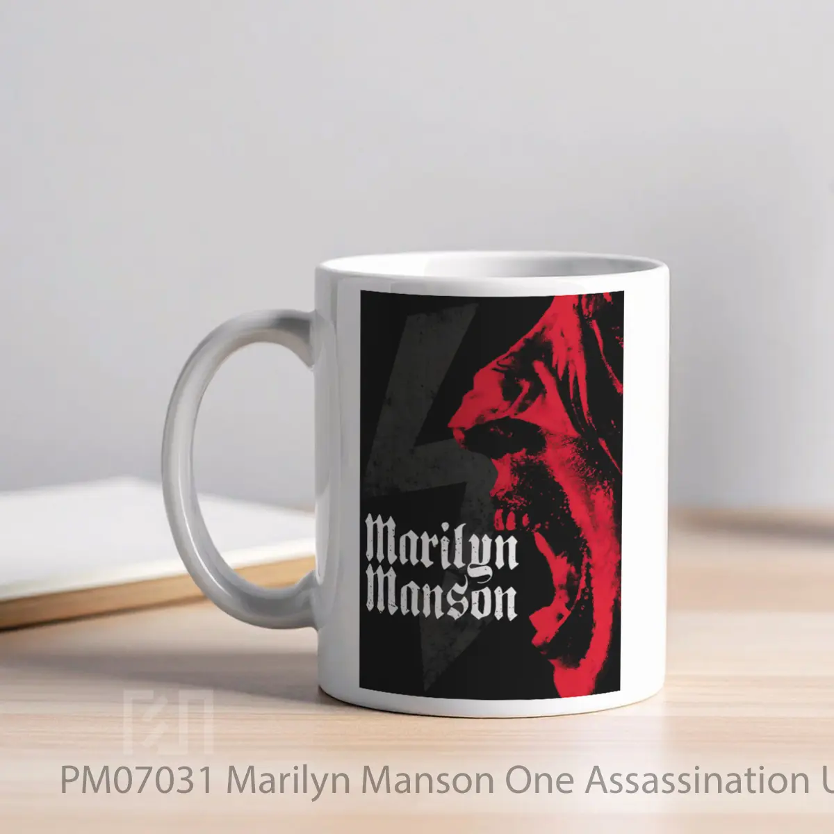 Mug Marilyn Manson One Assassination Under God MPM07031 - All-side / Desain