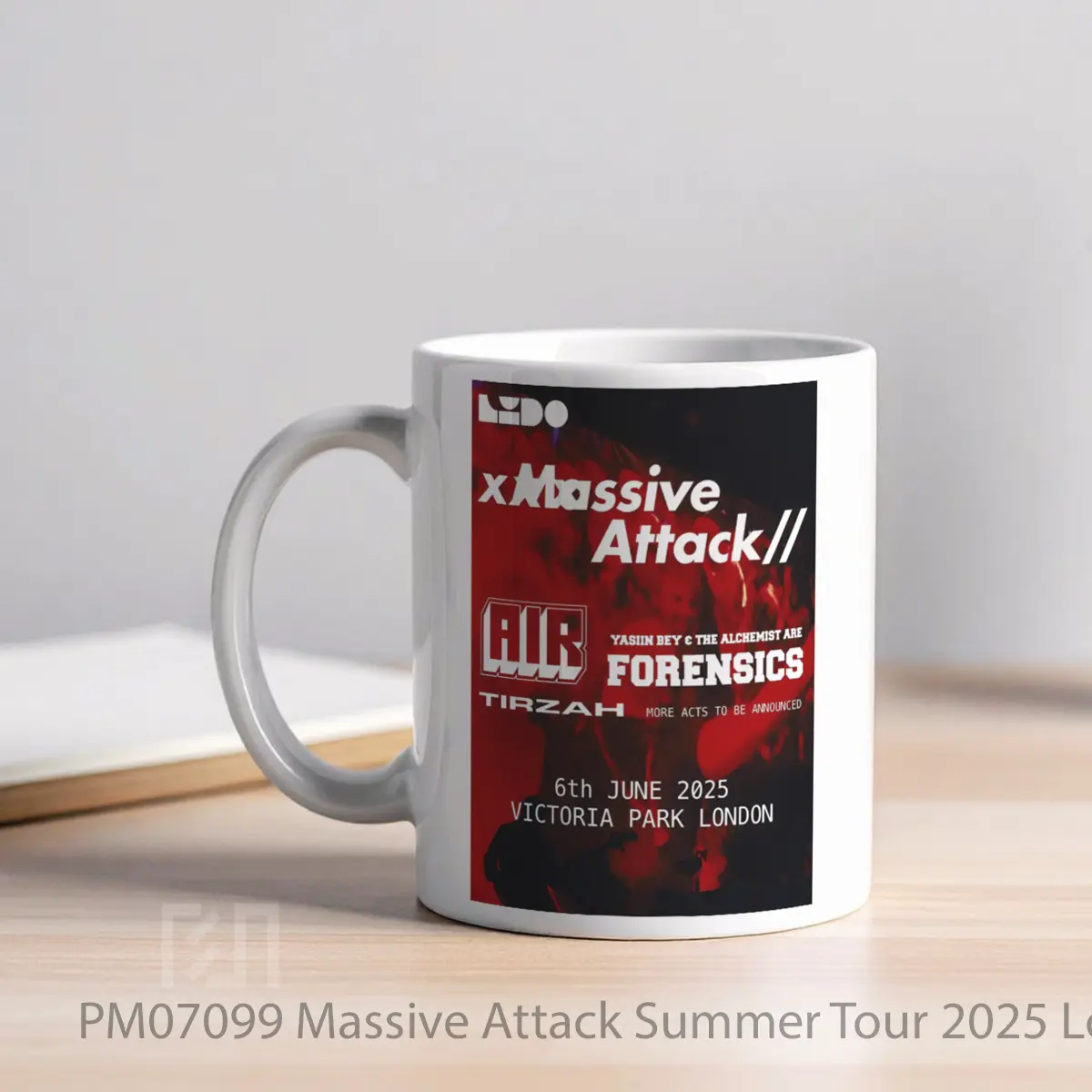 Mug Massive Attack Summer Tour 2025 London Victoria Park 6 June MPM07099 - All-side / Desain