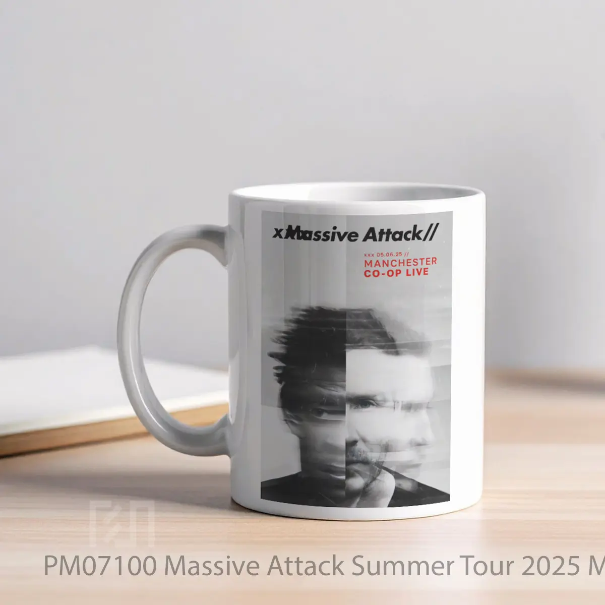 Mug Massive Attack Summer Tour 2025 Manchester Co Op Live 5 June MPM07100 - All-side / Desain