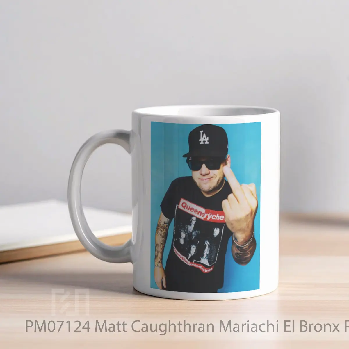 Mug Matt Caughthran Mariachi El Bronx MPM07124 - All-side / Desain