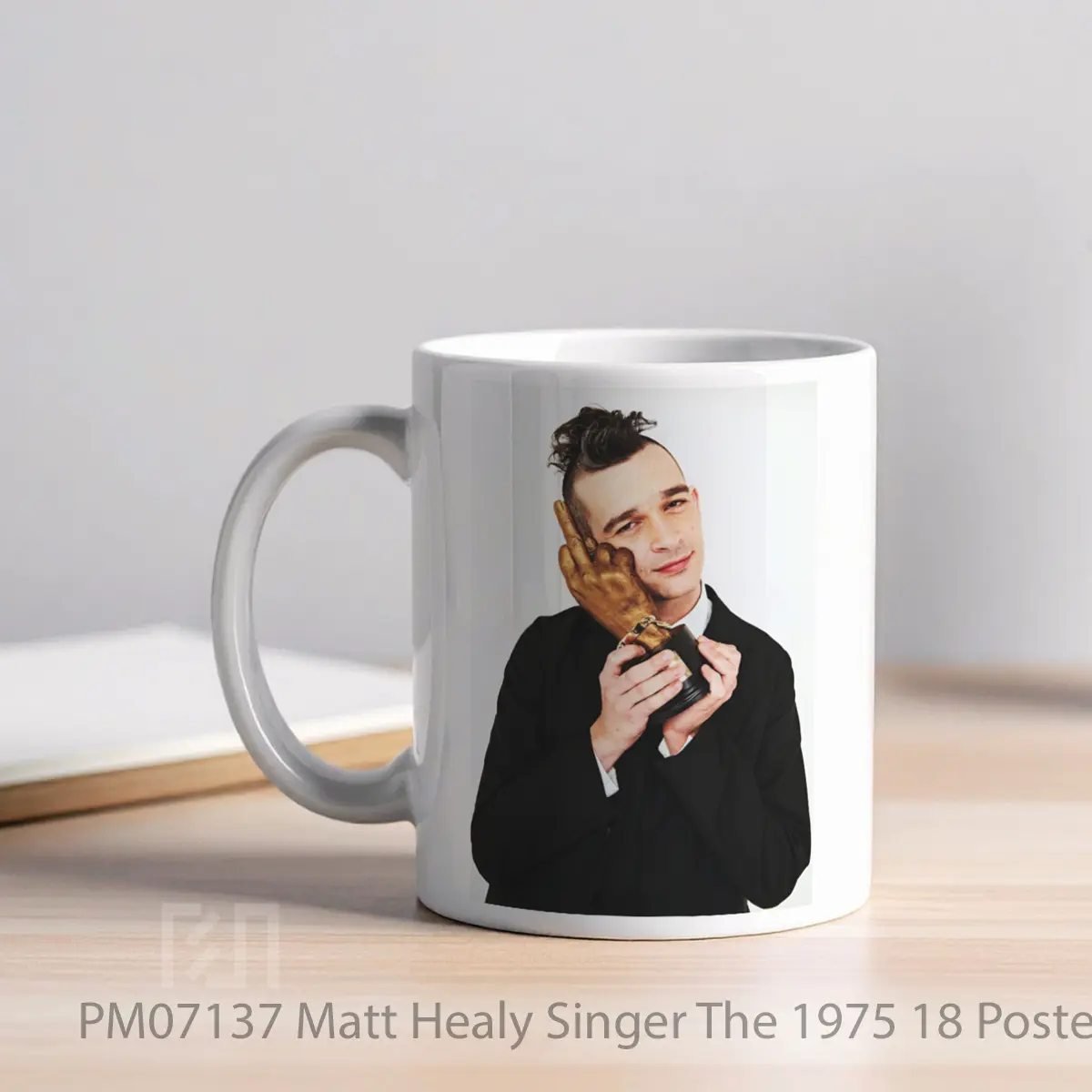 Mug Matt Healy Singer The 1975 18 MPM07137 - All-side / Desain