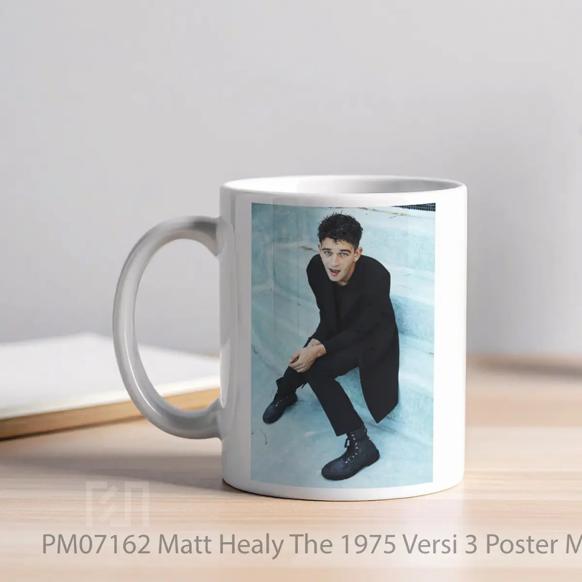 Mug Matt Healy The 1975 Versi 3 MPM07162 - All-side / Desain