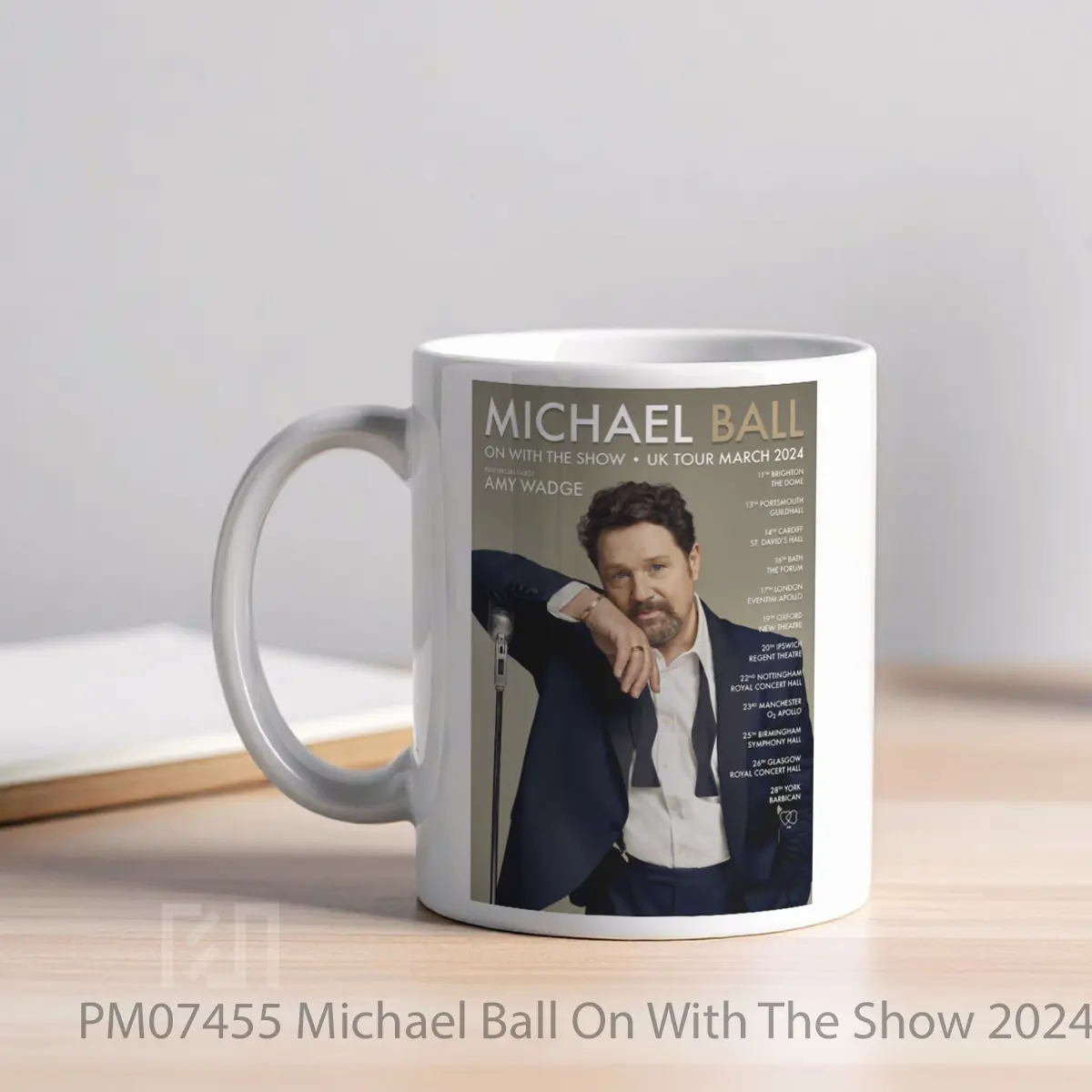 Mug Michael Ball On With The Show 2024 Uk Tour MPM07455 - All-side / Desain