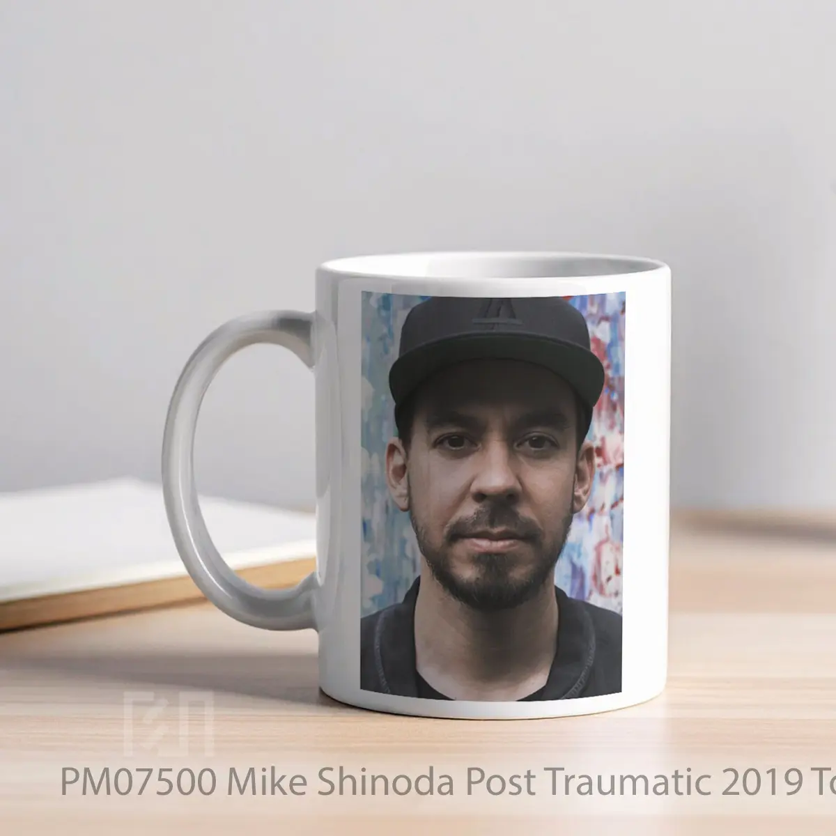 Mug Mike Shinoda Post Traumatic 2019 Tour 2 MPM07500 - All-side / Desain