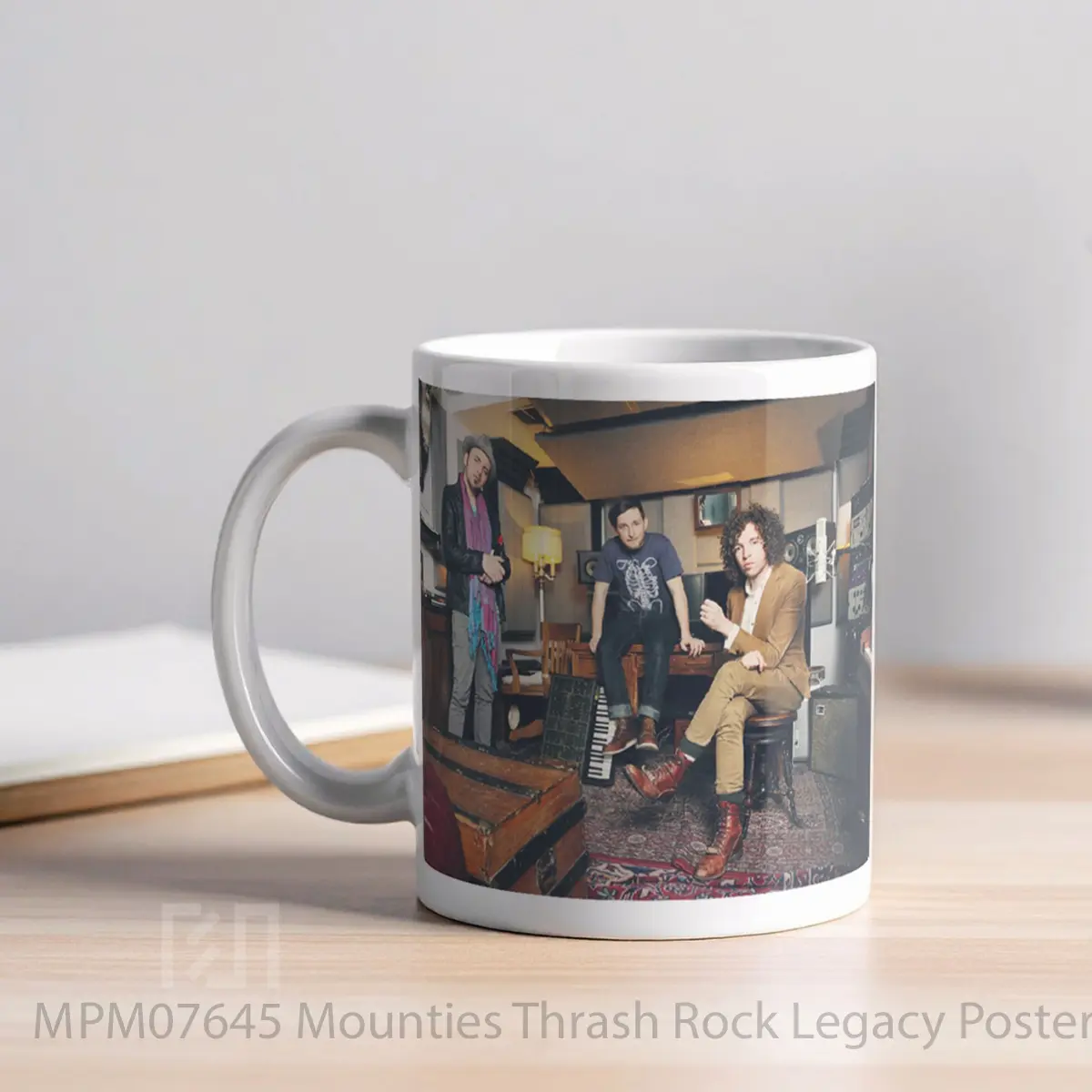 Mug Mounties Thrash Rock Legacy MPM07645 - All-side / Desain