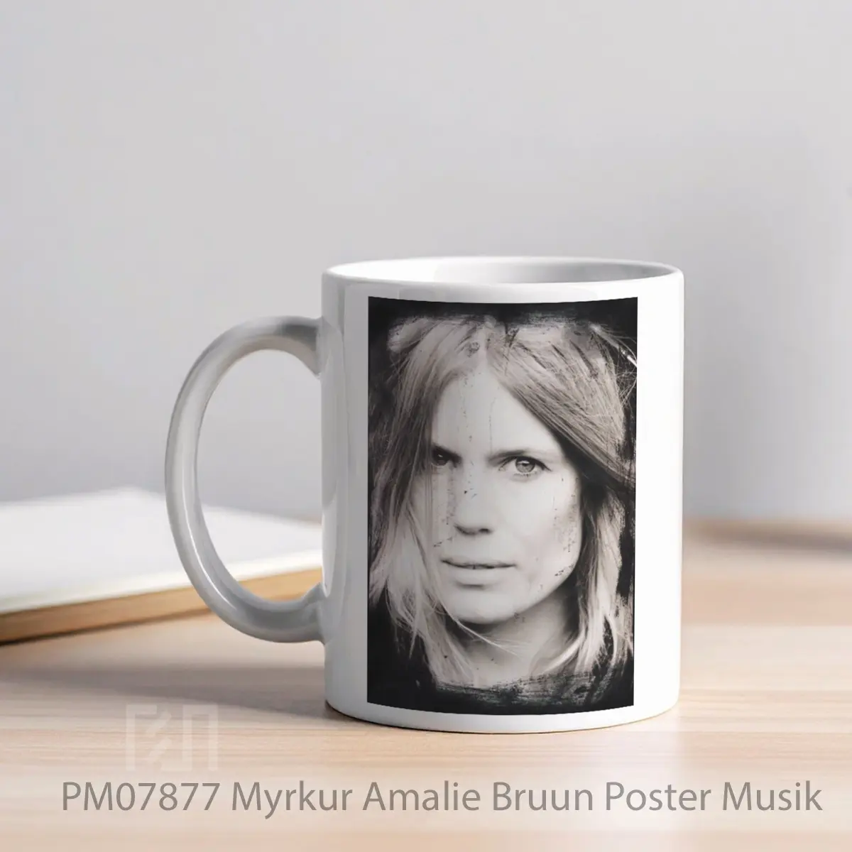 Mug Myrkur Amalie Bruun MPM07877 - All-side / Desain