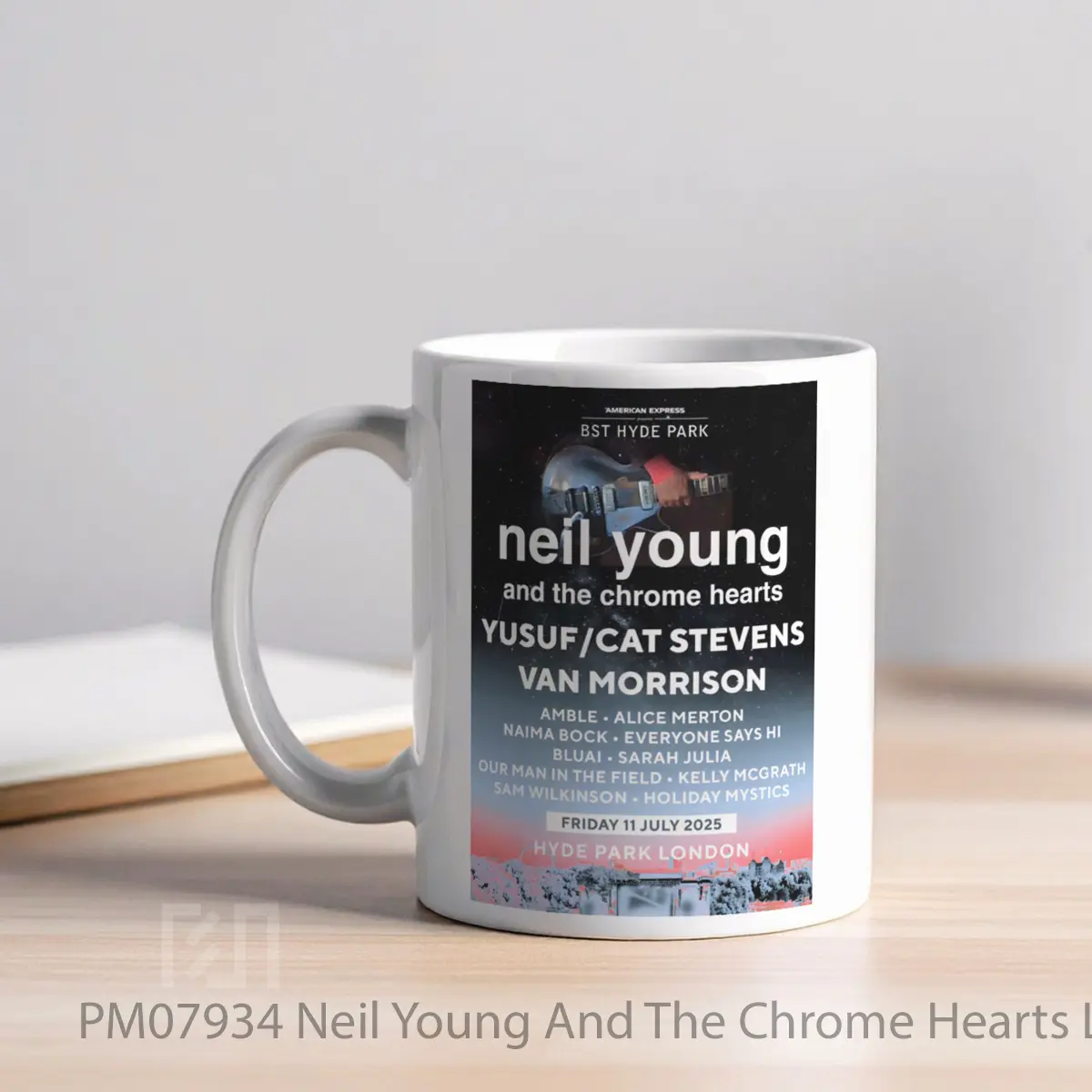 Mug Neil Young And The Chrome Hearts Love Earth Tour London MPM07934 - All-side / Desain