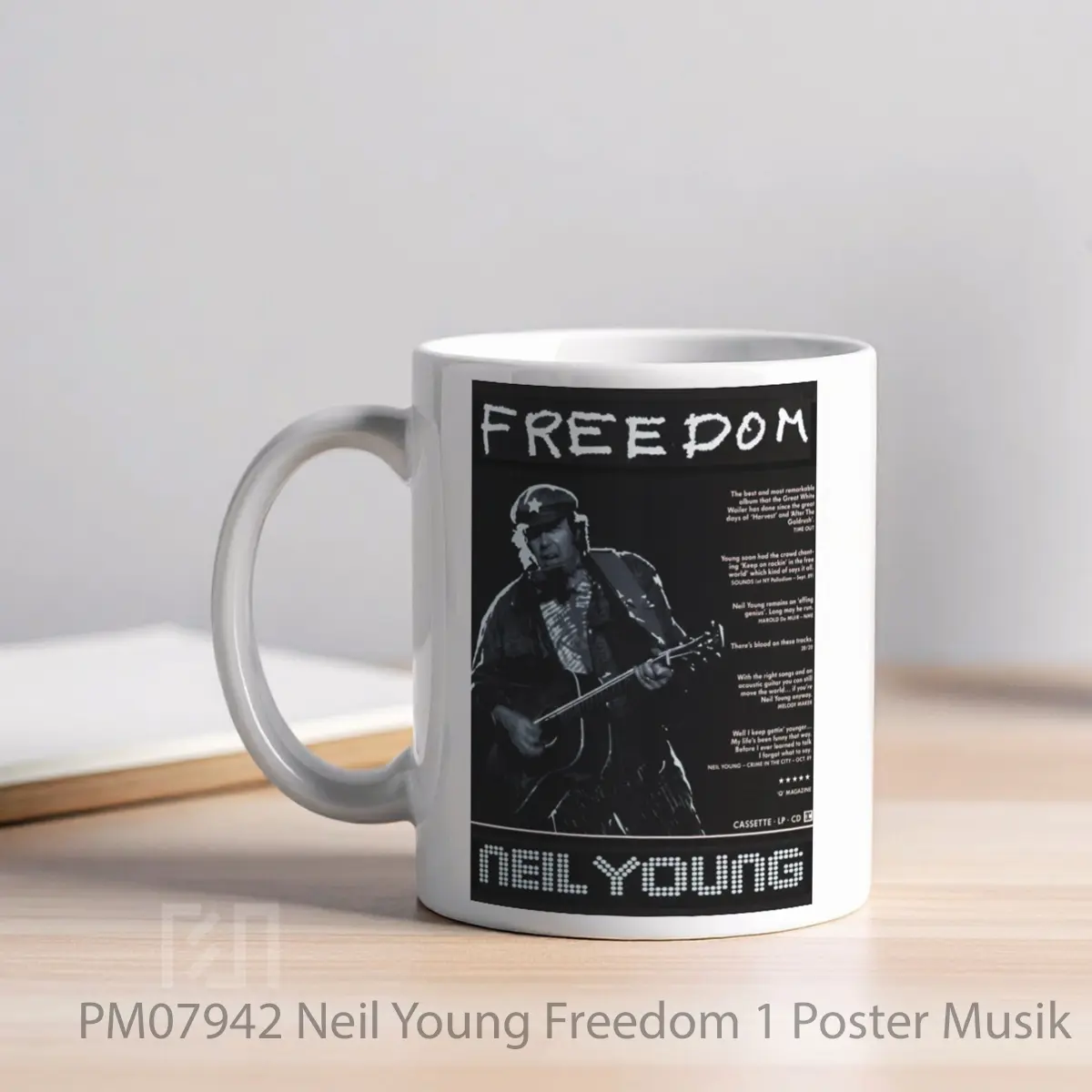 Mug Neil Young Freedom 1 MPM07942 - All-side / Desain