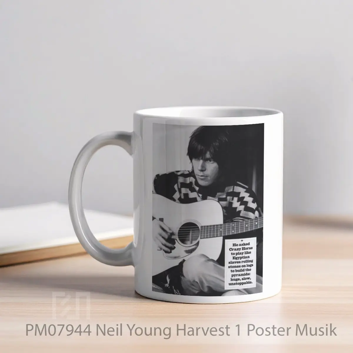 Mug Neil Young Harvest 1 MPM07944 - All-side / Desain
