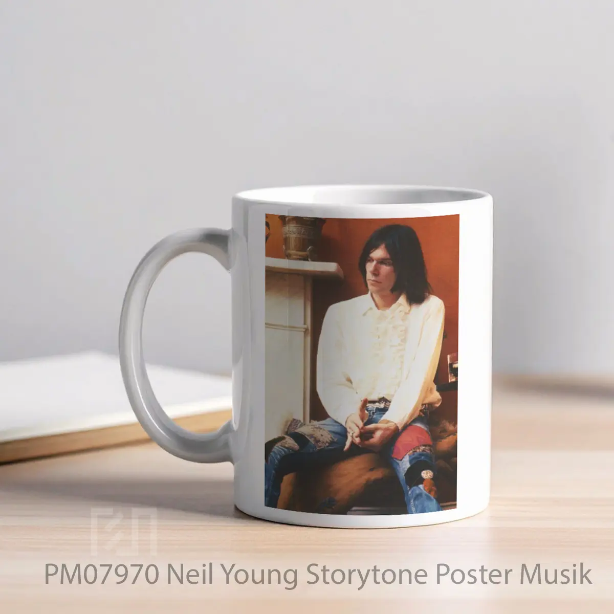 Mug Neil Young Storytone MPM07970 - All-side / Desain