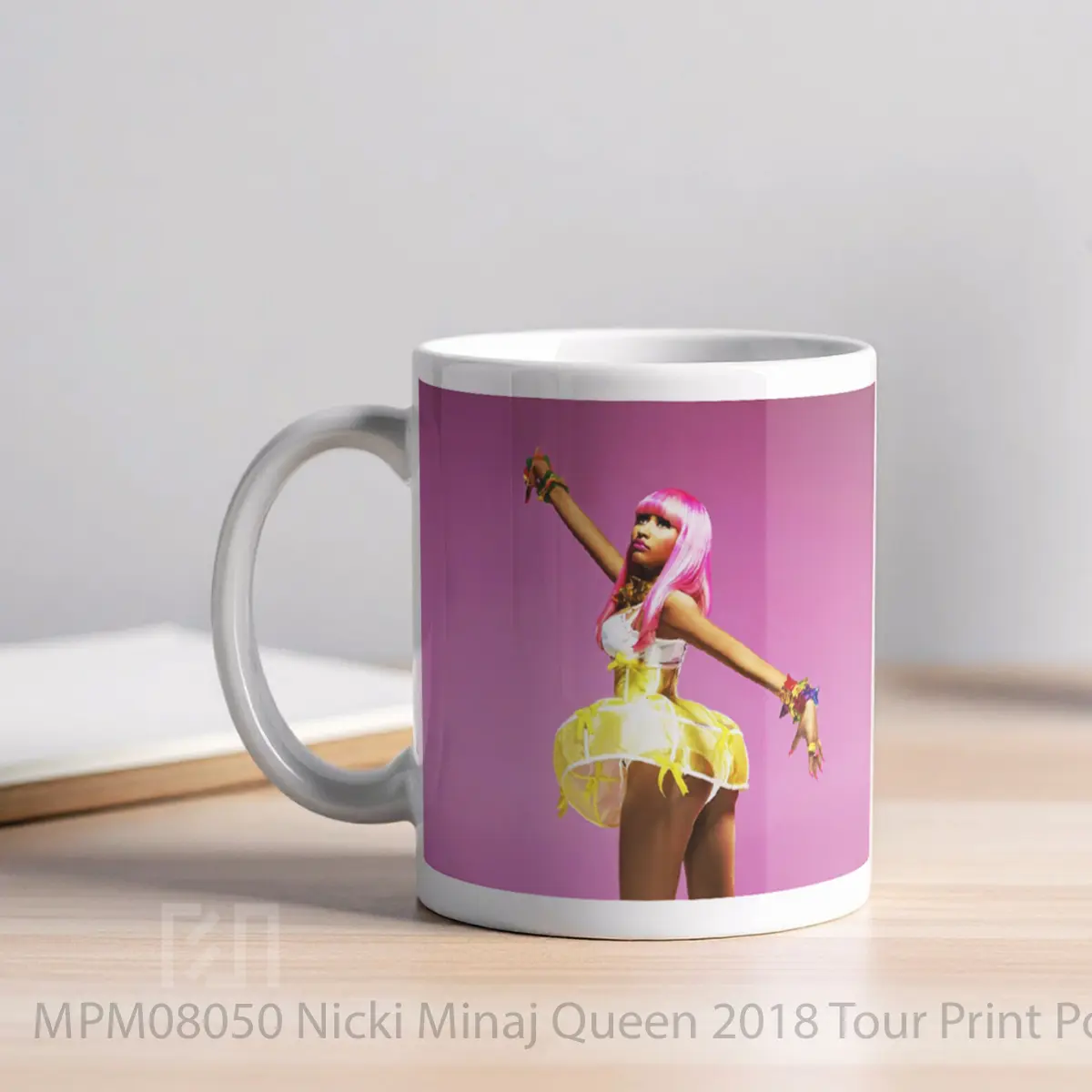 Mug Nicki Minaj Queen 2018 Tour Print MPM08050 - All-side / Desain