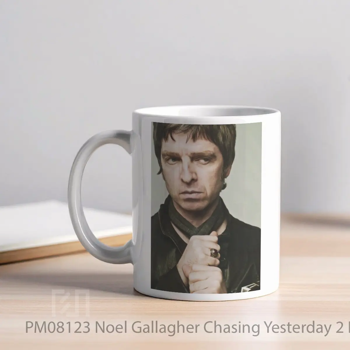Mug Noel Gallagher Chasing Yesterday 2 MPM08123 - All-side / Desain