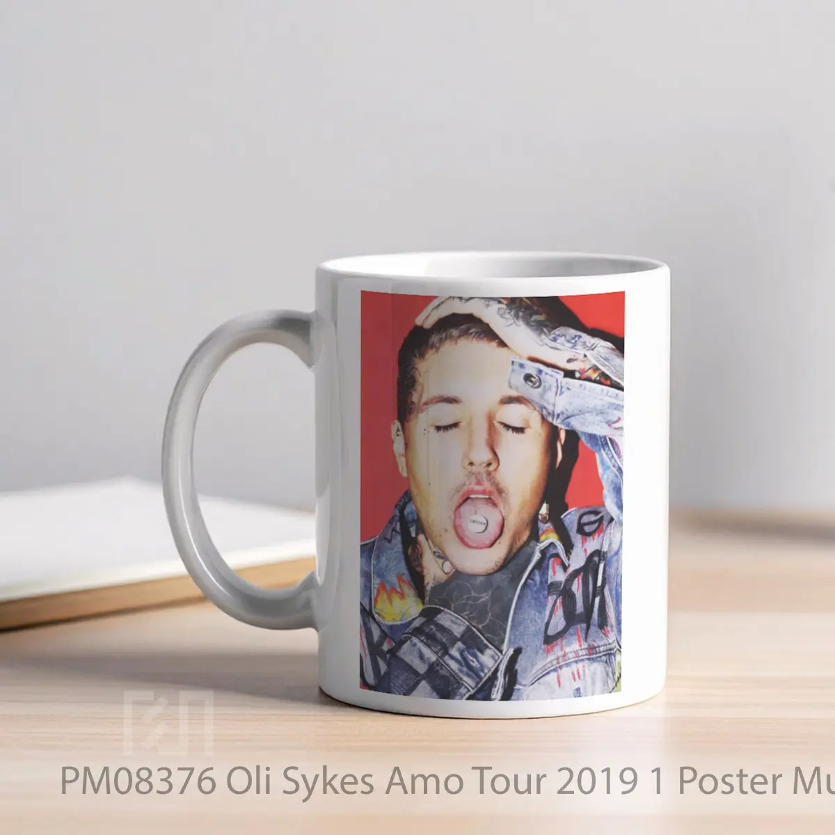 Mug Oli Sykes Amo Tour 2019 1 MPM08376 - All-side / Desain