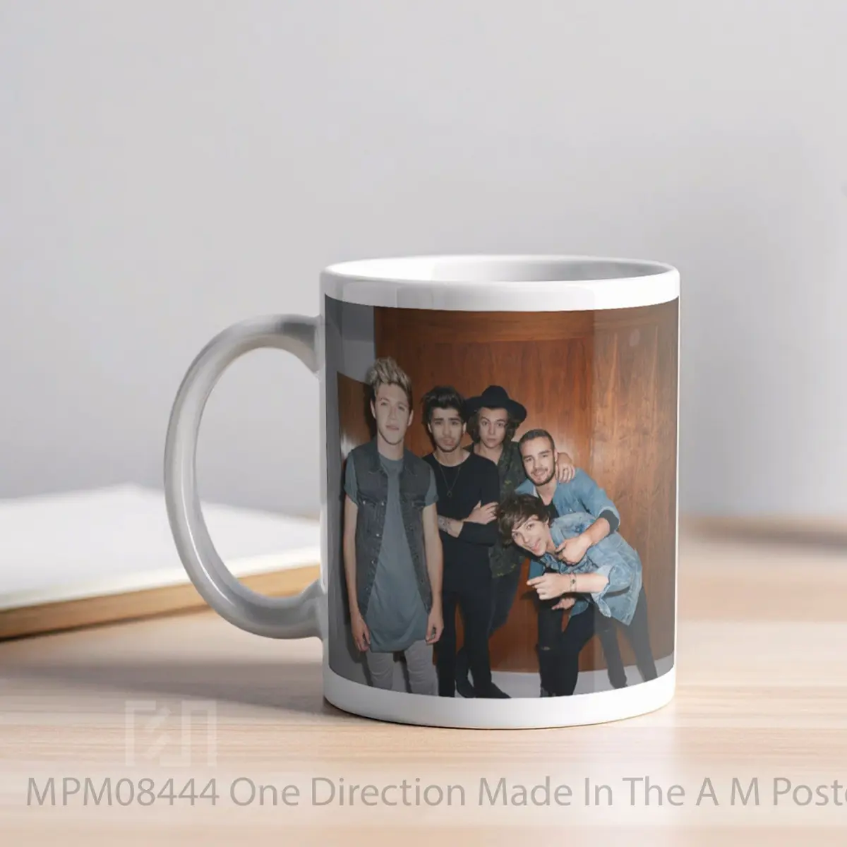 Mug One Direction Made In The A M MPM08444 - All-side / Desain