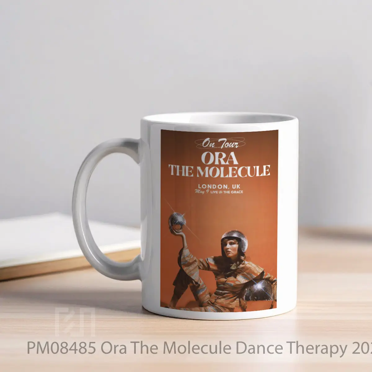 Mug Ora The Molecule Dance Therapy 2025 Tour MPM08485 - All-side / Desain