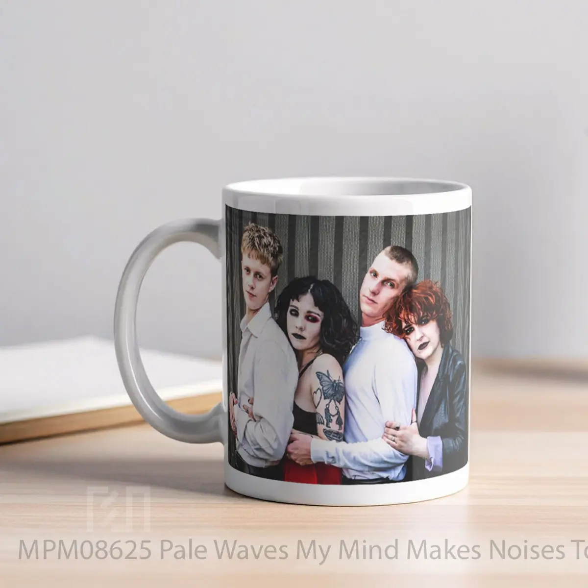 Mug Pale Waves My Mind Makes Noises Tour 1 MPM08625 - All-side / Desain