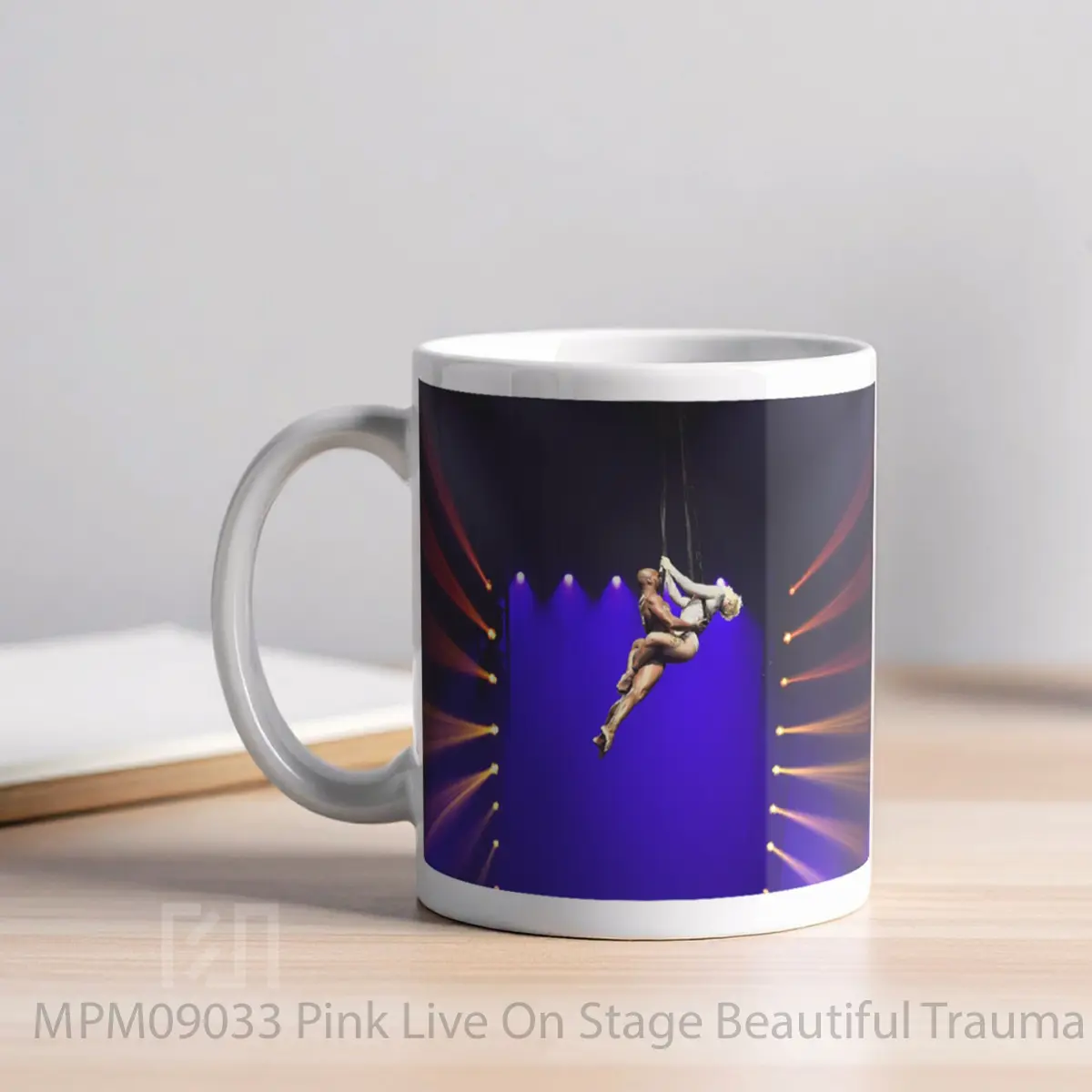 Mug Pink Live On Stage Beautiful Trauma 2019 U MPM09033 - All-side / Desain