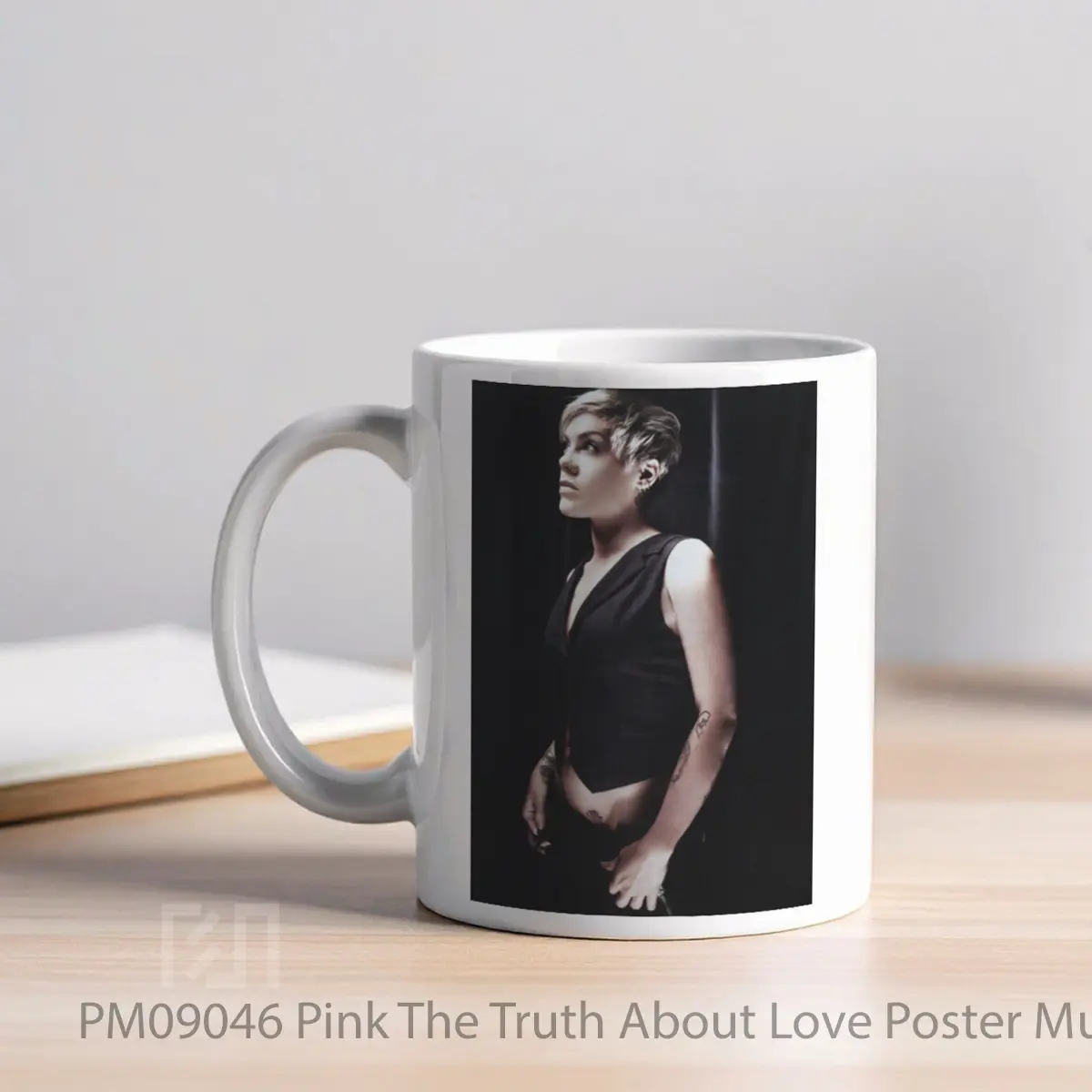 Mug Pink The Truth About Love MPM09046 - All-side / Desain
