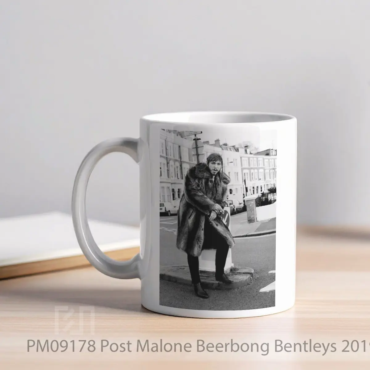 Mug Post Malone Beerbong Bentleys 2019 World Tour Po 9 MPM09178 - All-side / Desain