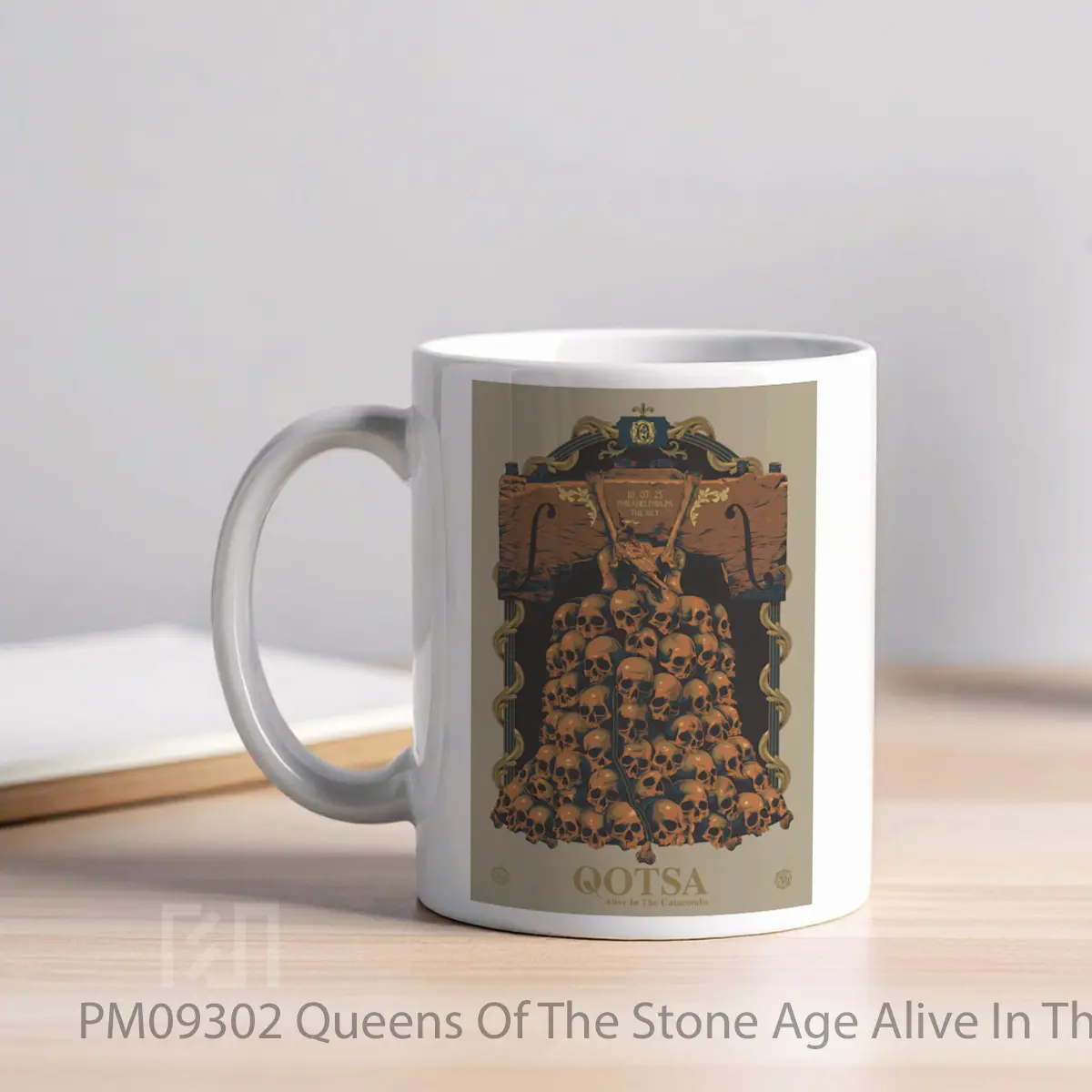 Mug Queens Of The Stone Age Alive In The Catacombs 2026 2 MPM09302 - All-side / Desain