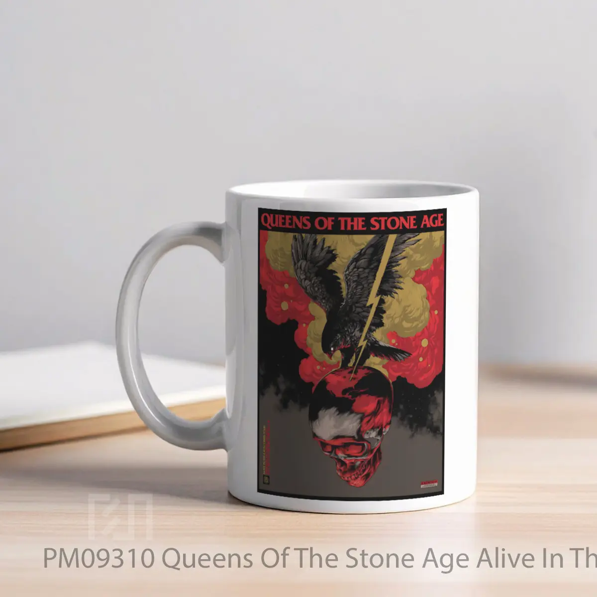 Mug Queens Of The Stone Age Alive In The Catacombs 2026 Tour 4 1 MPM09310 - All-side / Desain