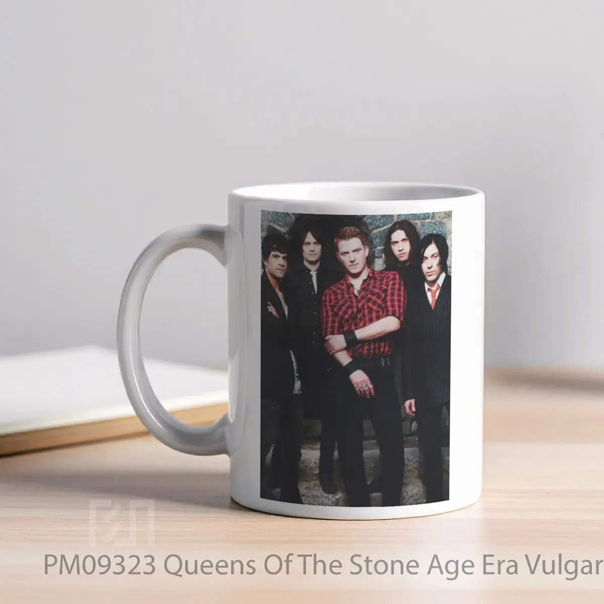 Mug Queens Of The Stone Age Era Vulgaris MPM09323 - All-side / Desain
