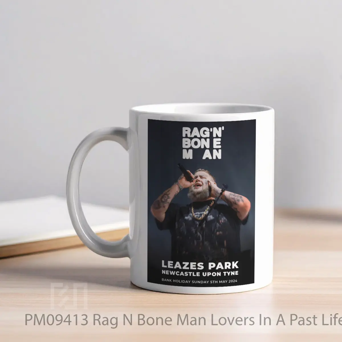Mug Rag N Bone Man Lovers In A Past Life 2024 Tour Newcastle Leazes Park MPM09413 - All-side / Desain