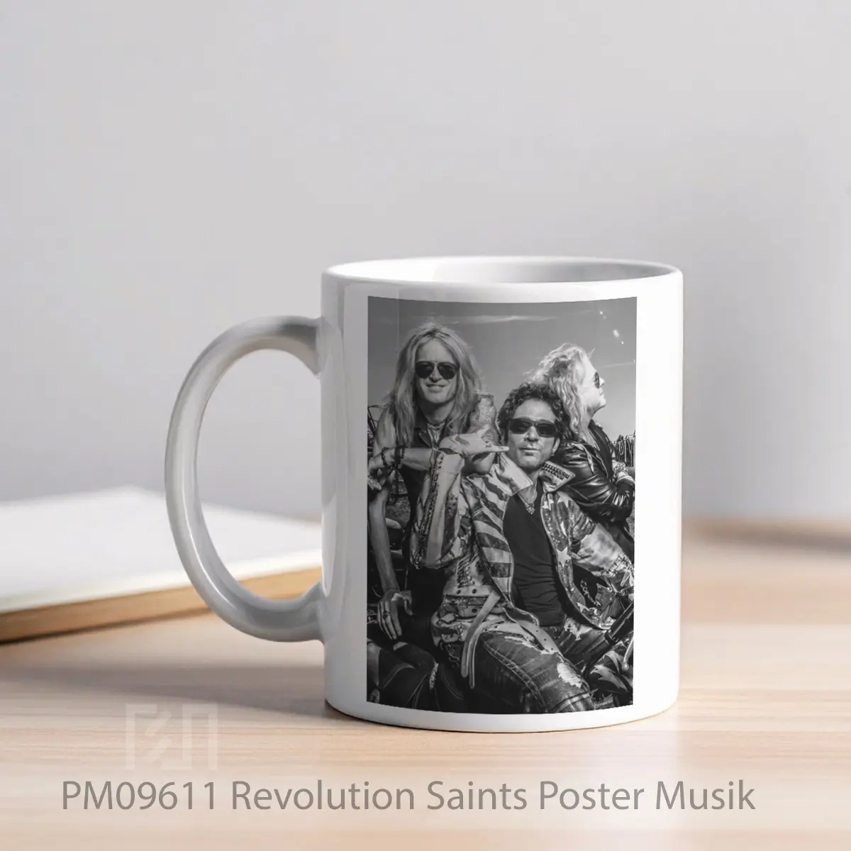 Mug Revolution Saints MPM09611 - All-side / Desain