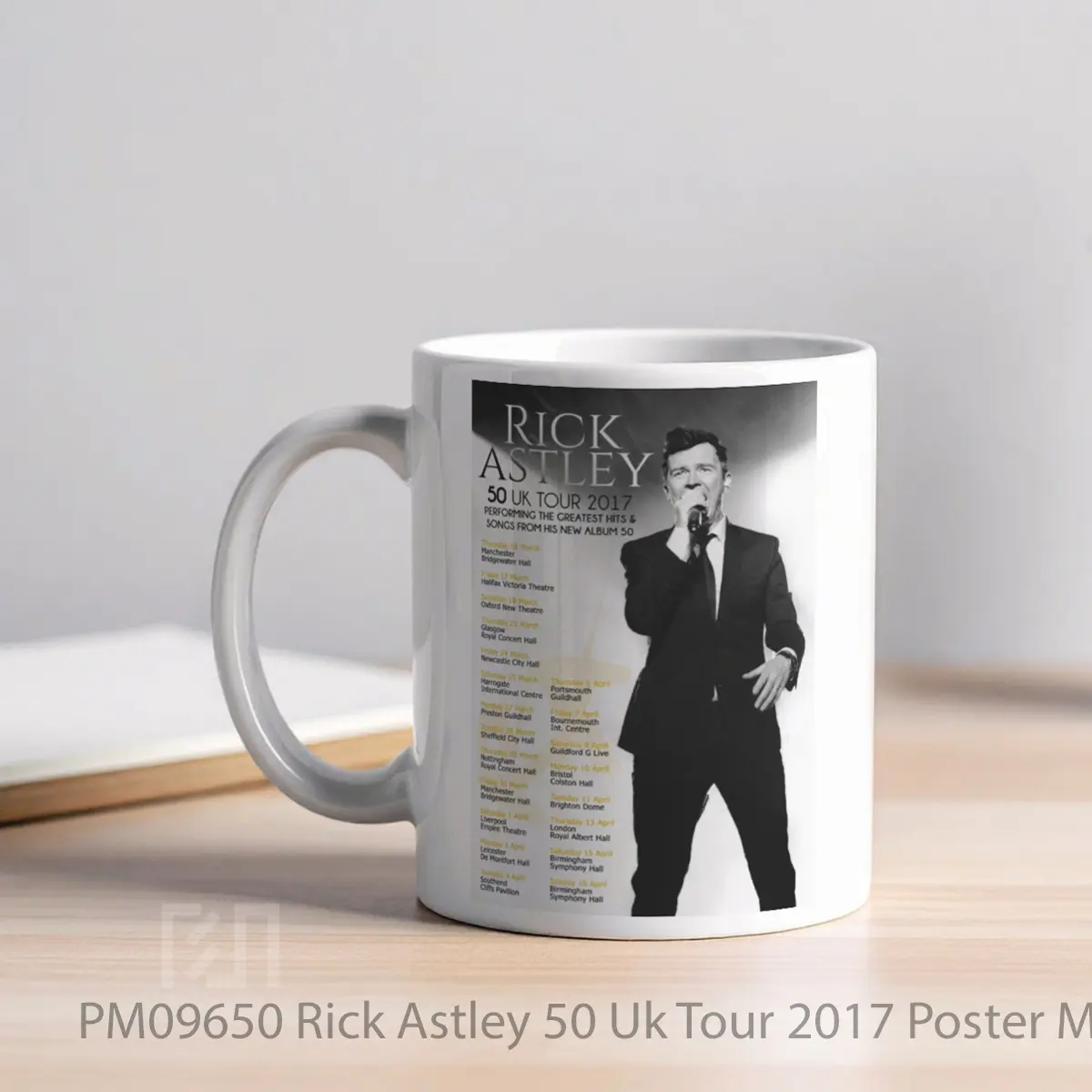 Mug Rick Astley 50 Uk Tour 2017 MPM09650 - All-side / Desain