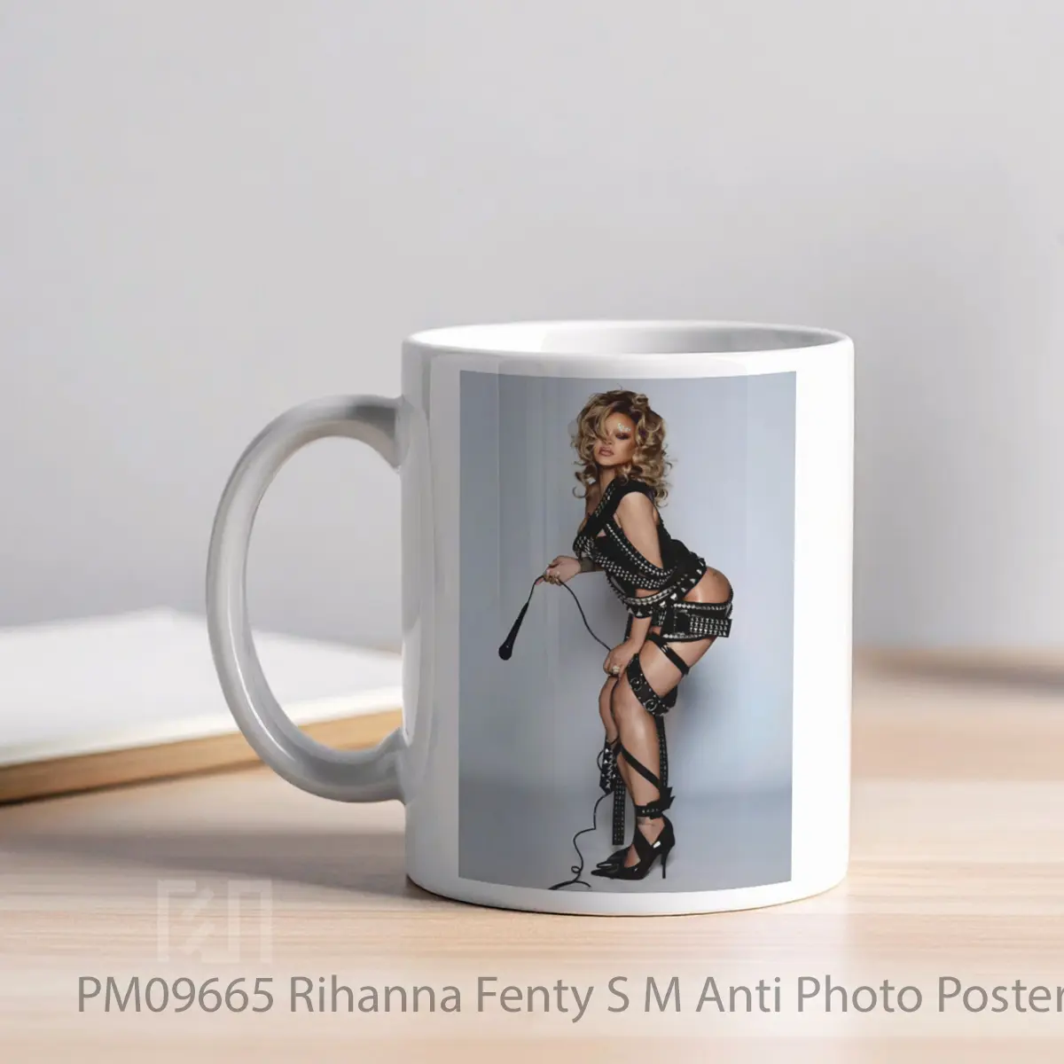 Mug Rihanna Fenty S M Anti Photo MPM09665 - All-side / Desain