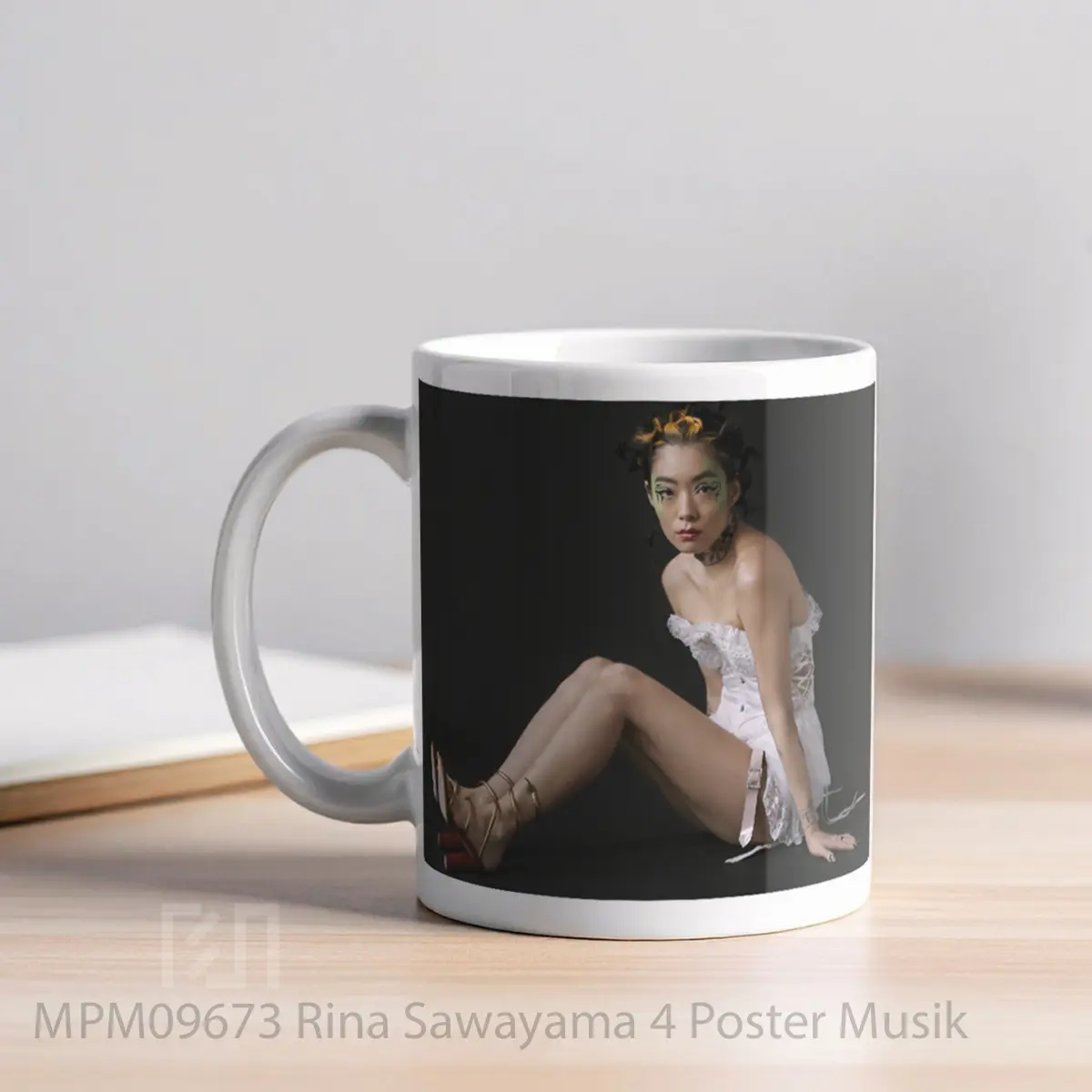 Mug Rina Sawayama 4 MPM09673 - All-side / Desain