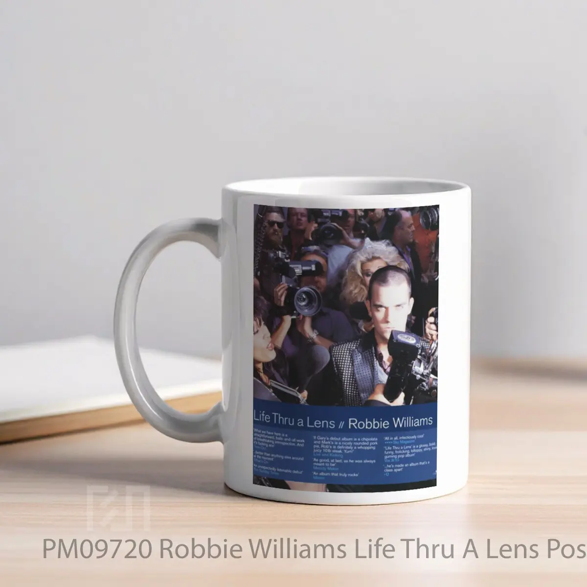 Mug Robbie Williams Life Thru A Lens MPM09720 - All-side / Desain