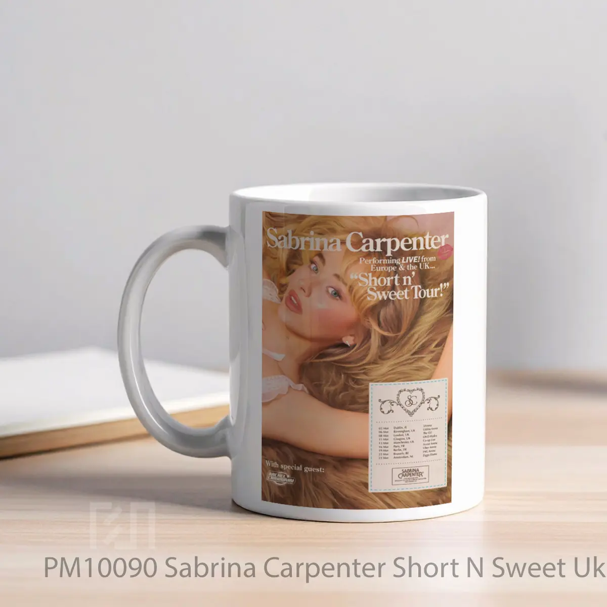 Mug Sabrina Carpenter Short N Sweet Uk And Eu Tour 2024 MPM10090 - All-side / Desain