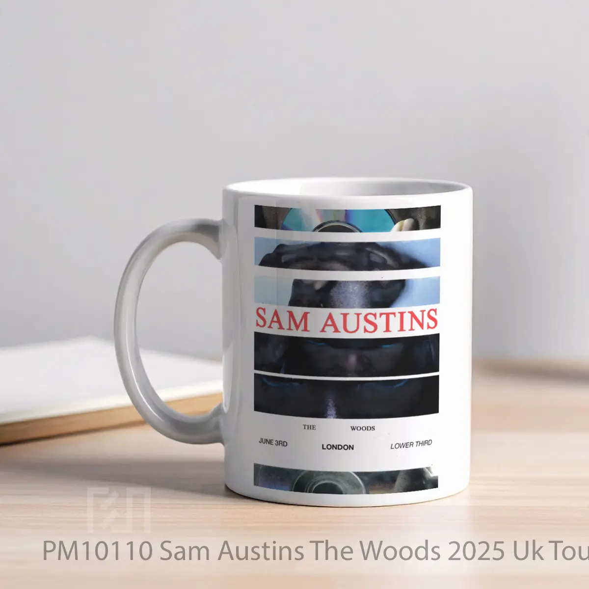 Mug Sam Austins The Woods 2025 Uk Tour MPM10110 - All-side / Desain