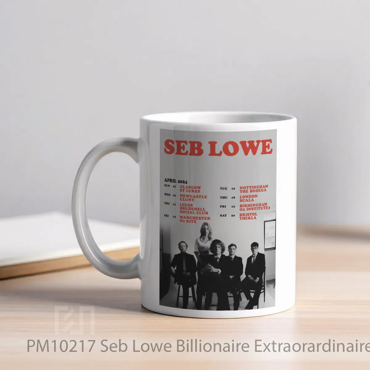 Mug Seb Lowe Billionaire Extraorardinaire April 2024 U MPM10217 - All-side / Desain