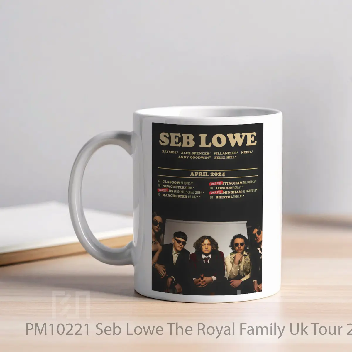 Mug Seb Lowe The Royal Family Uk Tour 2024 MPM10221 - All-side / Desain