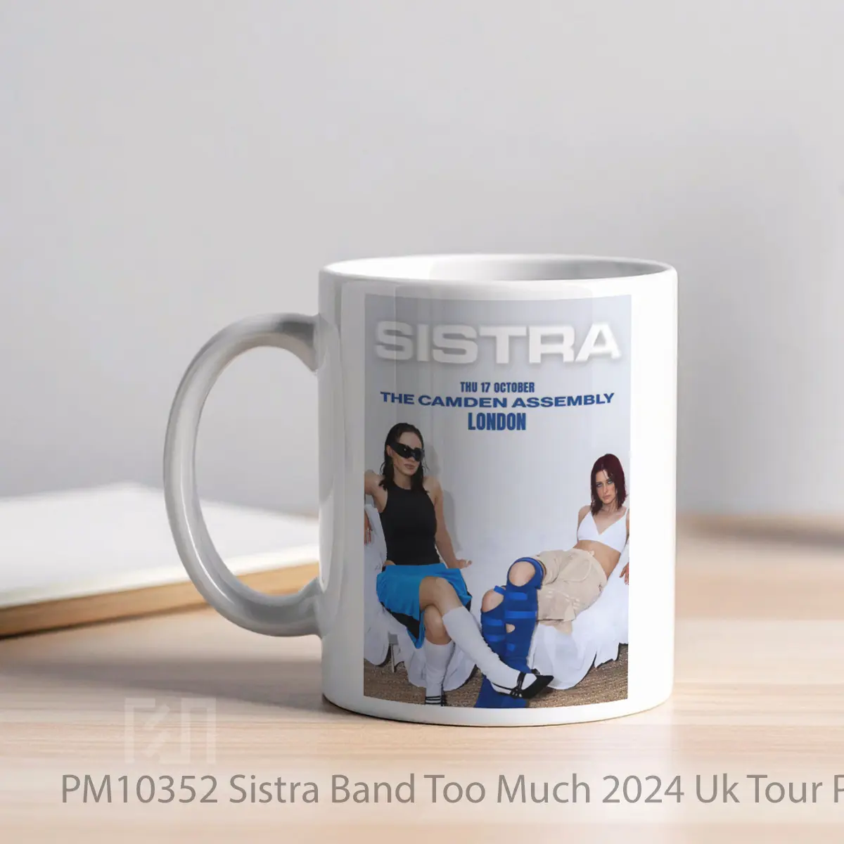 Mug Sistra Band Too Much 2024 Uk Tour MPM10352 - All-side / Desain