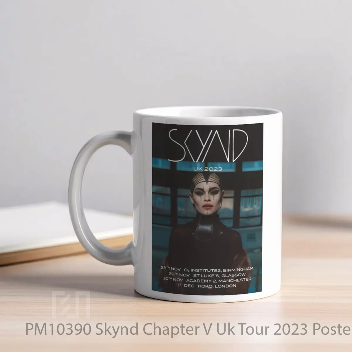 Mug Skynd Chapter V Uk Tour 2023 MPM10390 - All-side / Desain