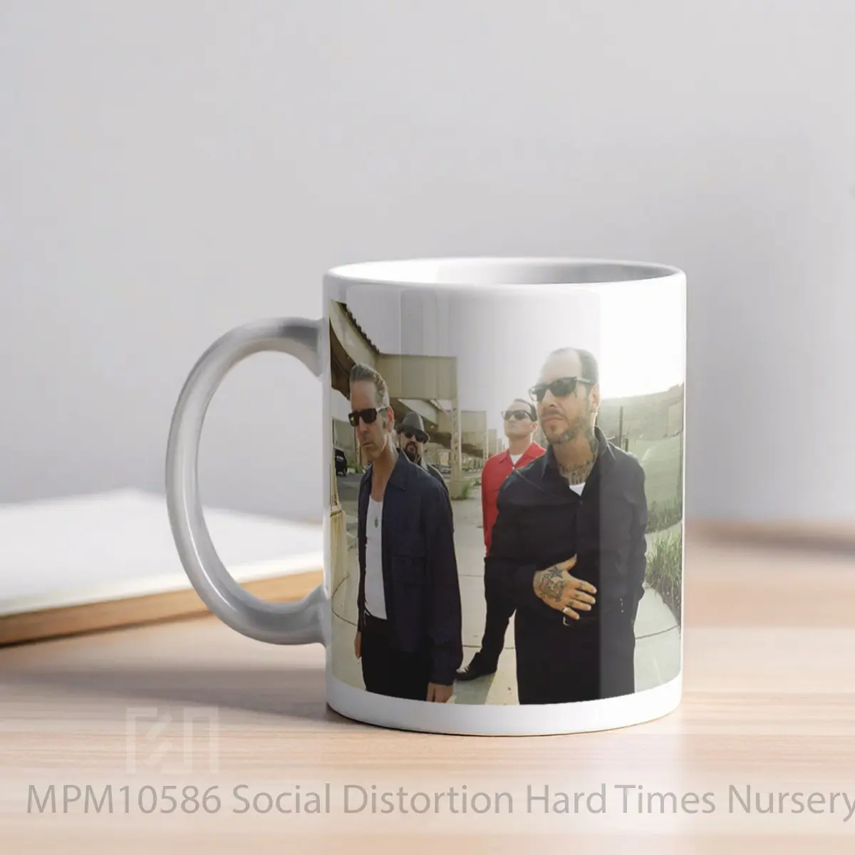 Mug Social Distortion Hard Times Nursery Rhymes Post MPM10586 - All-side / Desain