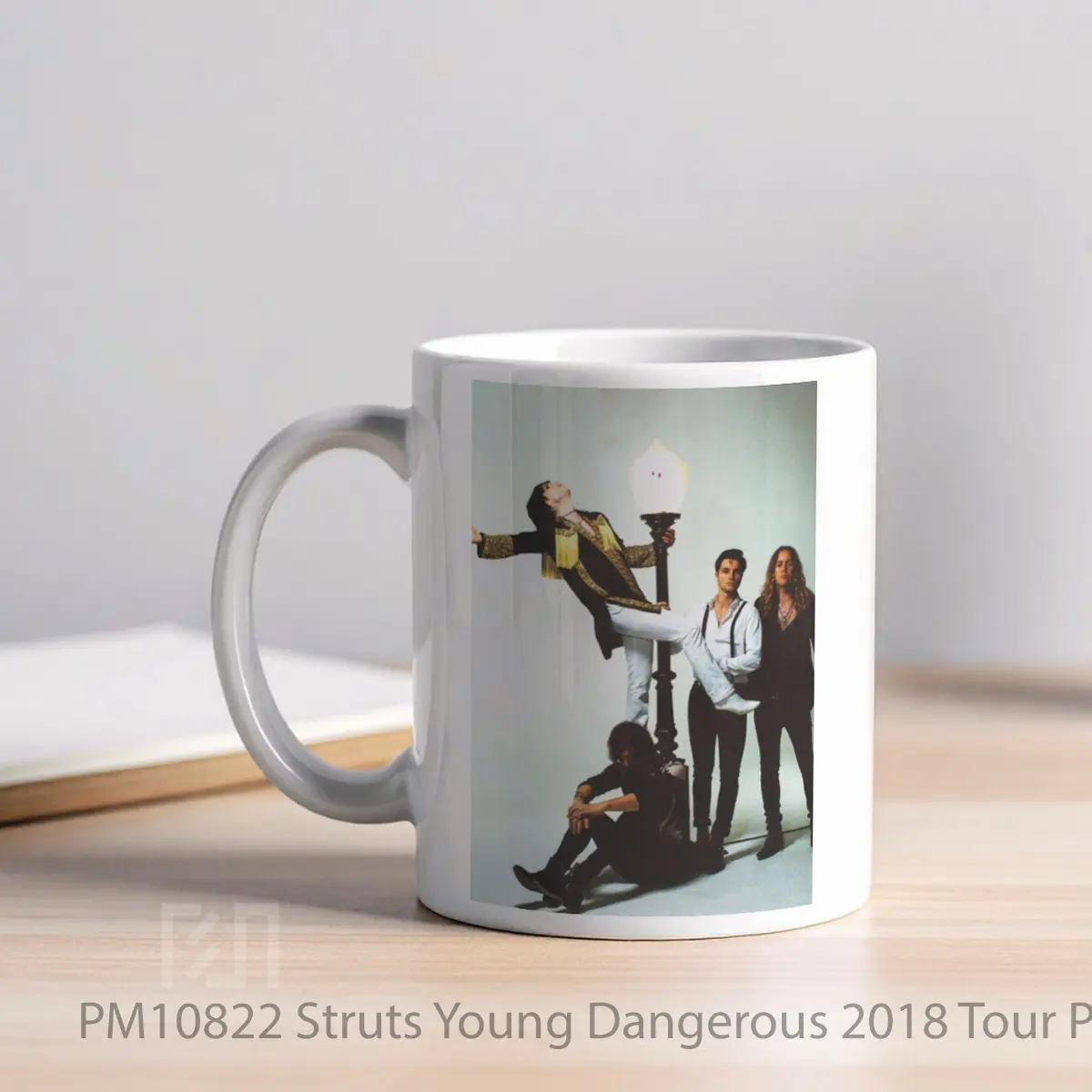 Mug Struts Young Dangerous 2018 Tour MPM10822 - All-side / Desain