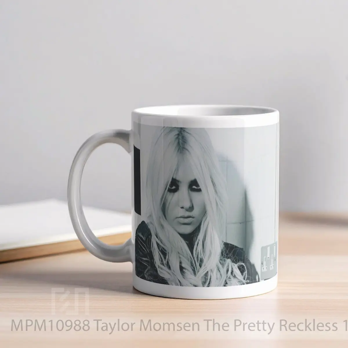 Mug Taylor Momsen The Pretty Reckless 1 MPM10988 - All-side / Desain